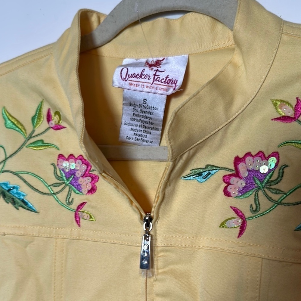 Quaker Factory Embroidered Yellow Jacket - Picture 2 of 8